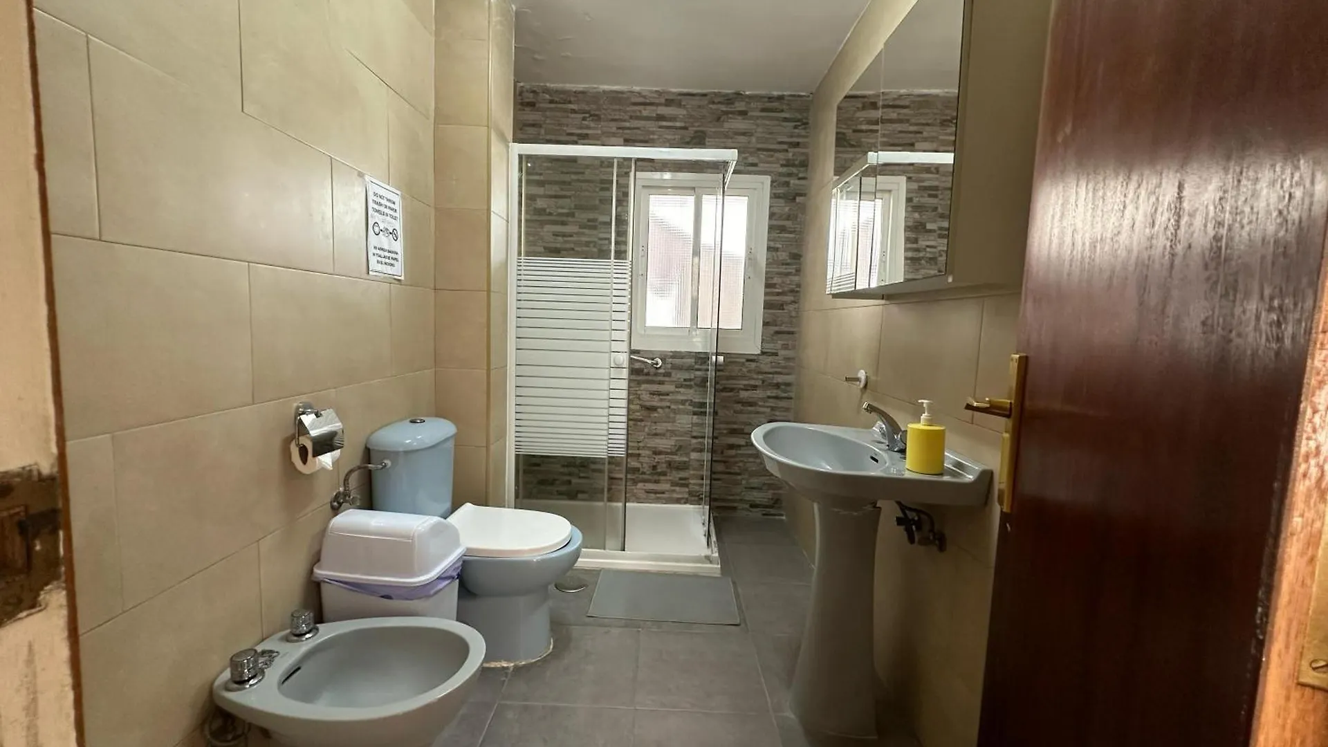 Habitacion Individual Con Terraza 马拉加 0*,